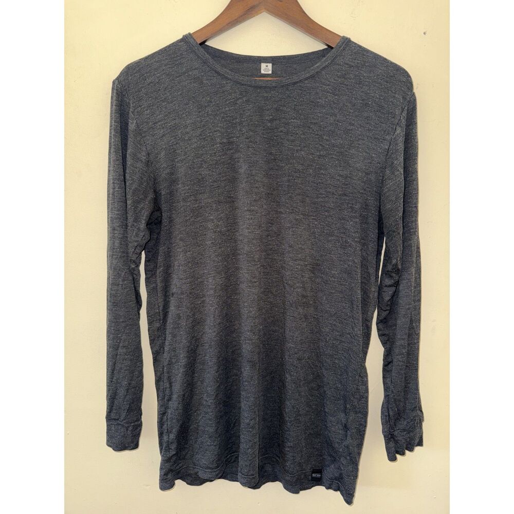UNIQLO HEATTECH Men’s Medium Long Sleeve Thermal Shirt Base Layer Charcoal Gray